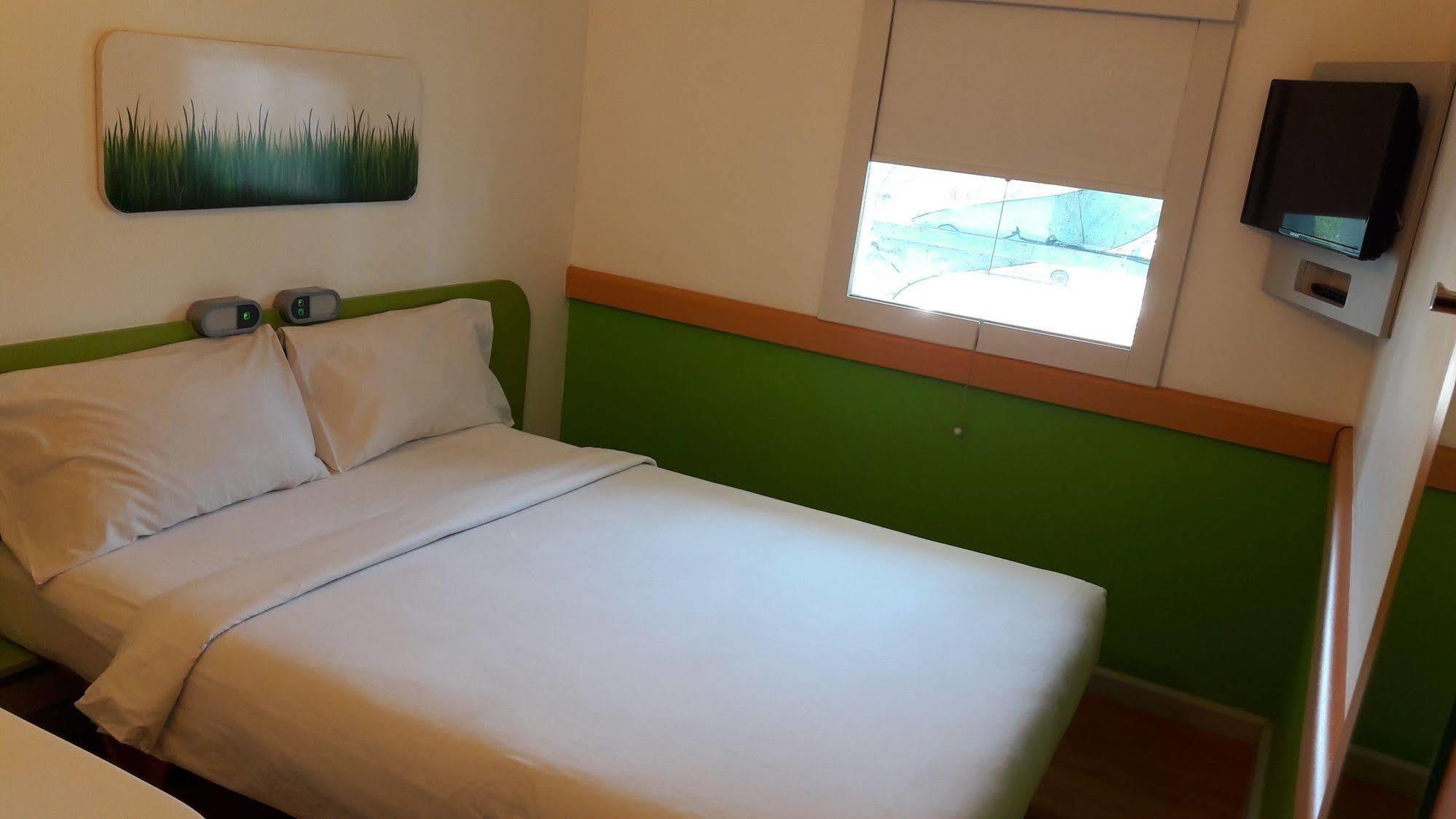Cordia Hotel Makassar Airport Manda Екстер'єр фото